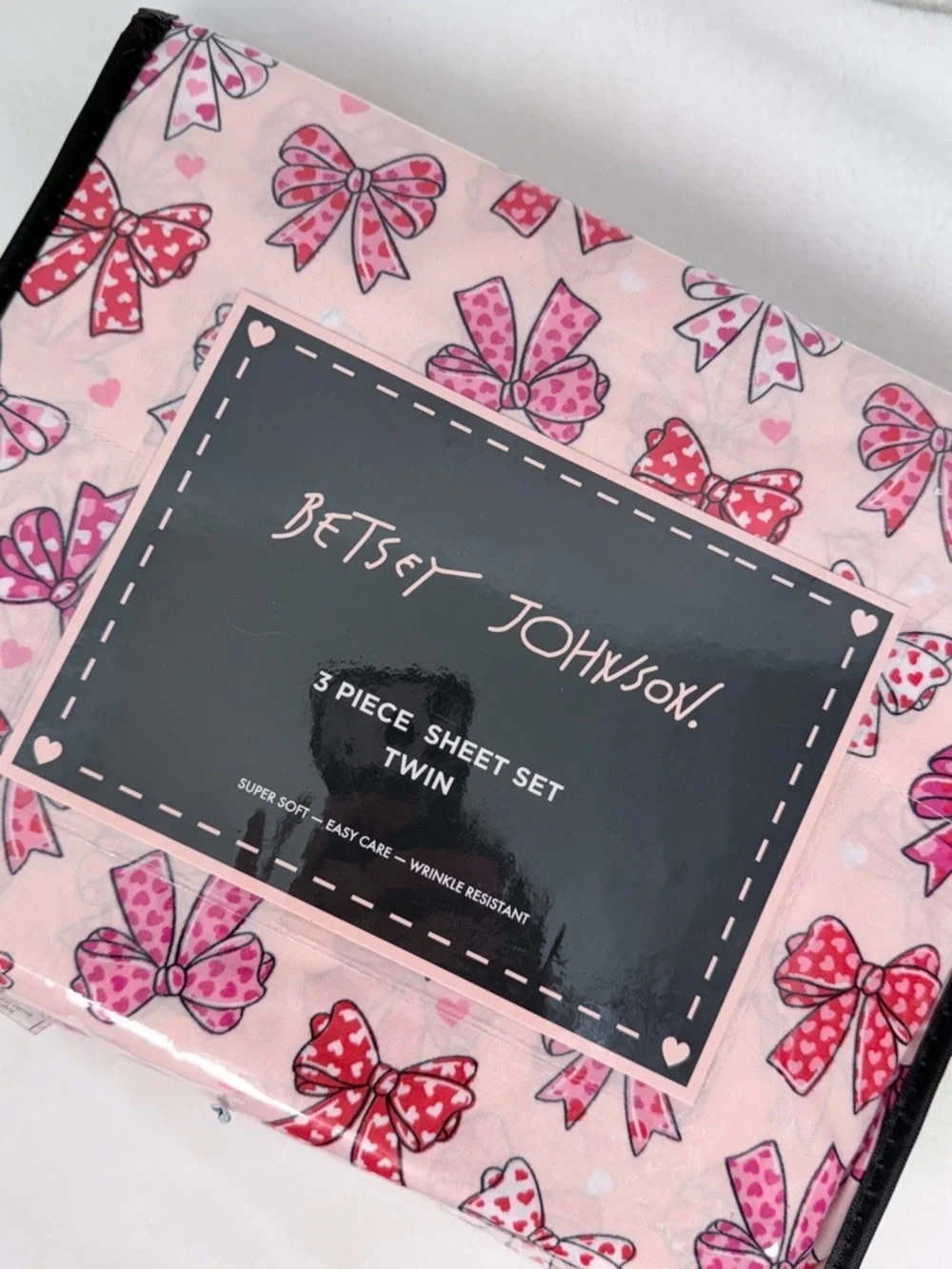 Betsey Johnson Pink Bow Heart Twin Sheet Set 3 Piece Bedding Girly sheet Set